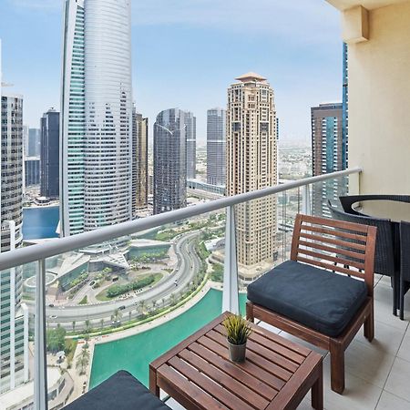 Modern & Spacious 2-Bed Condo With Panoramic Lake Views, Dual Balconies, Steps From Dubai Jlt Metro By "La Buena Vida Holiday Homes" Экстерьер фото