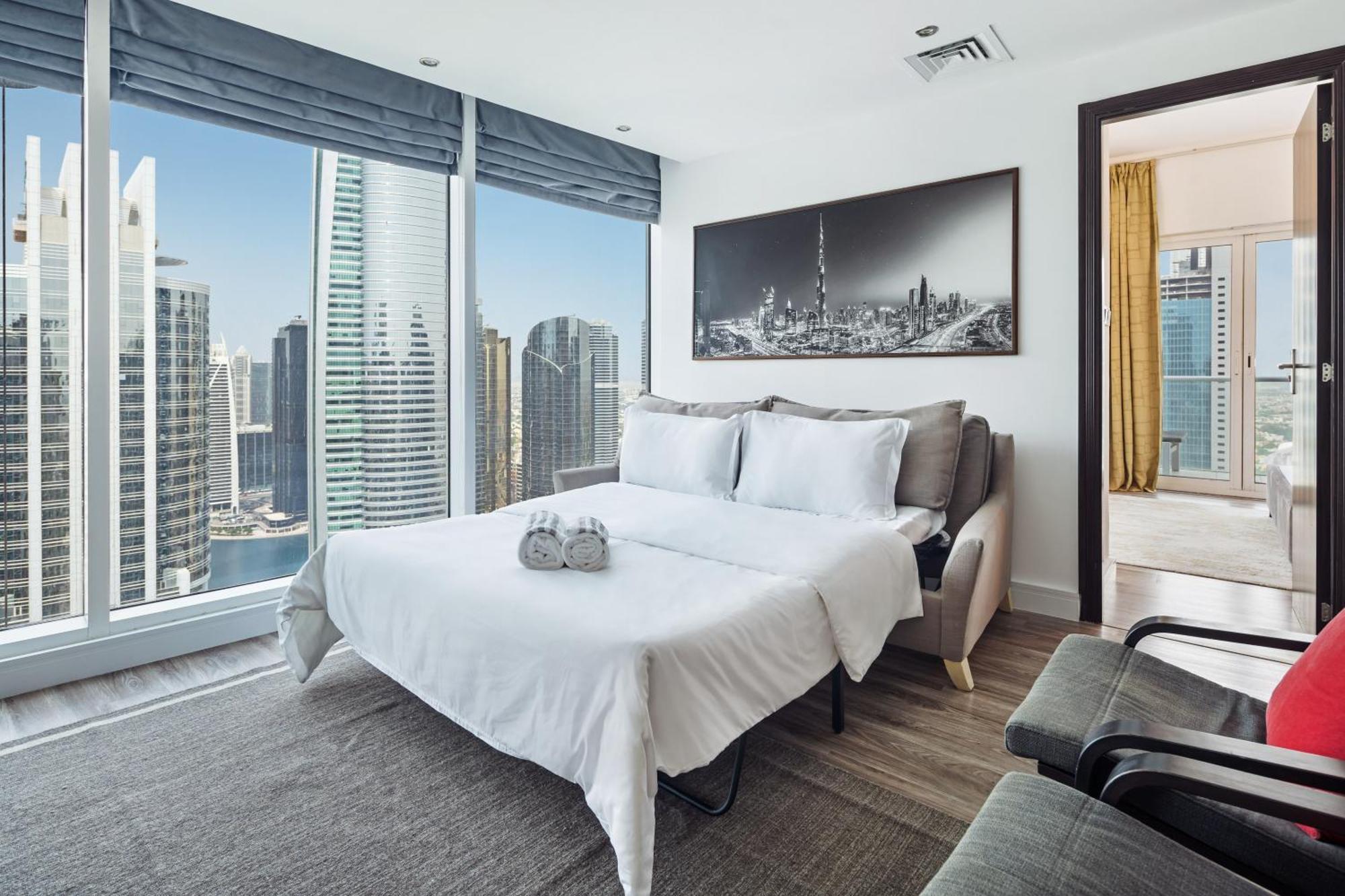 Modern & Spacious 2-Bed Condo With Panoramic Lake Views, Dual Balconies, Steps From Dubai Jlt Metro By "La Buena Vida Holiday Homes" Экстерьер фото