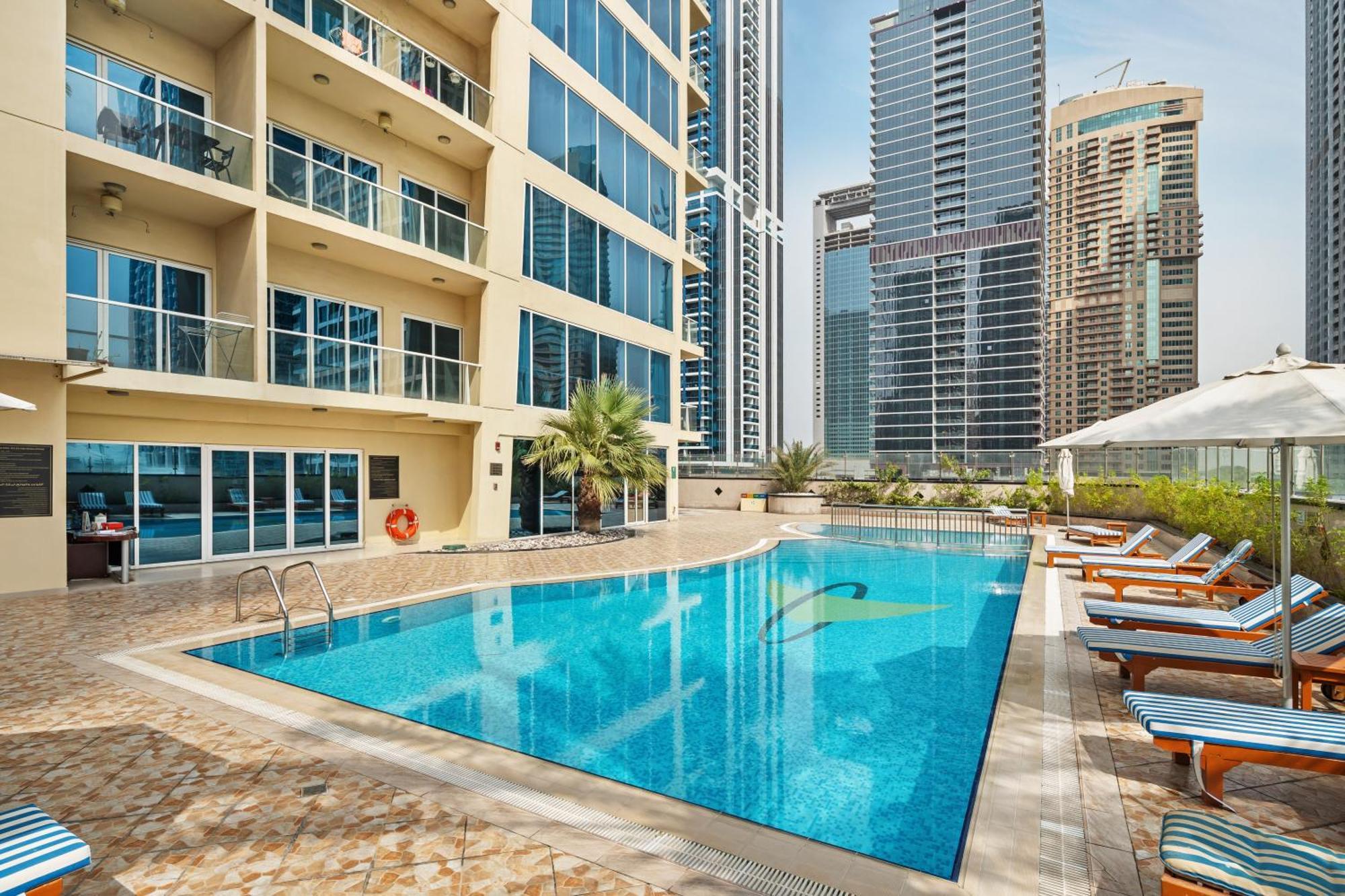 Modern & Spacious 2-Bed Condo With Panoramic Lake Views, Dual Balconies, Steps From Dubai Jlt Metro By "La Buena Vida Holiday Homes" Экстерьер фото